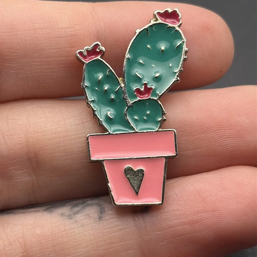 Cartoon Cactus Pink Heart Pot Lapel‎ Hat Pin